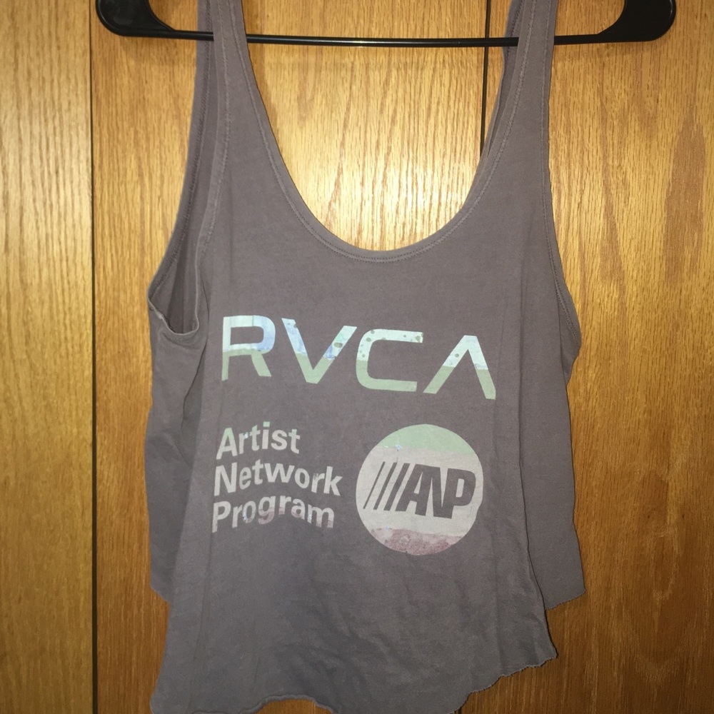 Rcva crop top